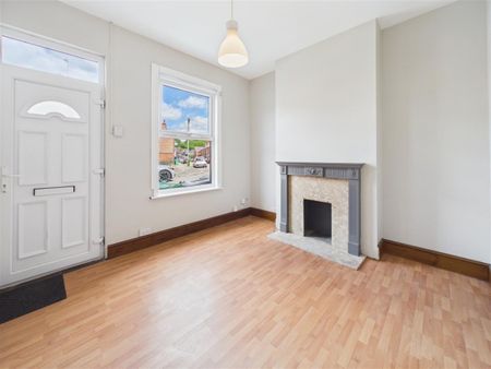 2 bedroom Terraced House to rent - Photo 5