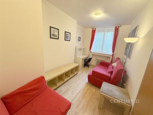 Pronájem bytu 1+kk a garsoniéry 28 m², U gymnázia 1234, Praha - Photo 1
