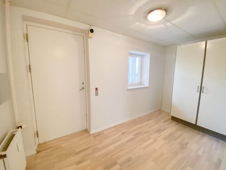 Rummelig 2-værelses lejlighed i Nørresundby - Foto 3