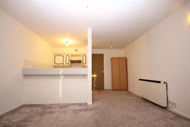 Cotton Avenue, North Acton, W3 - Photo 1