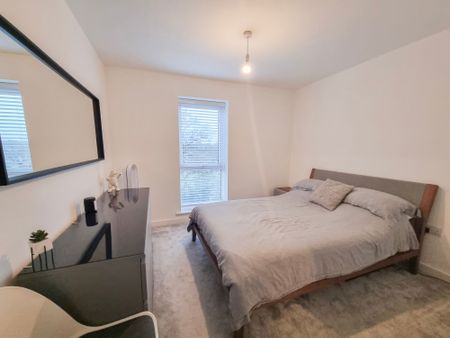 2 bed apartment to rent in Elm Road, Shirley, B90 - Photo 2