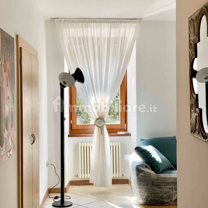 Trilocale piazza Antonio Gazzoletti 7, Centro, Nago-Torbole - Photo 1