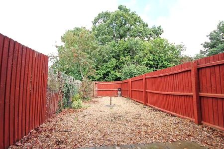 2 bedroom house to rent - Photo 2