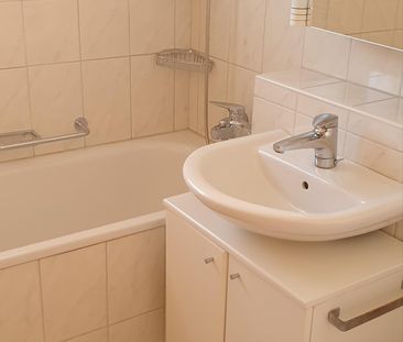 "Helle 2 Zimmer Wohnung in ruhiger Lage am Hönggerberg" - Photo 1