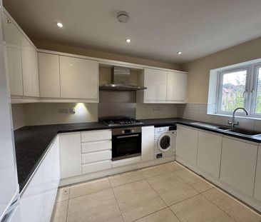 3 bedroom property to rent - Photo 3
