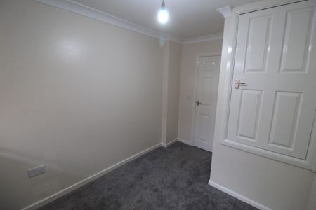 3 bedroom House To Let - Photo 5