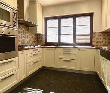 Woning te huur in Sint-Lambrechts-Woluwe voor € 2.990 met 4 slaapka... - Photo 6