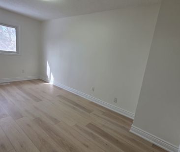 For Lease - 41 BLAIR Crescent Unit# #Upper, Barrie, Ontario - Photo 4