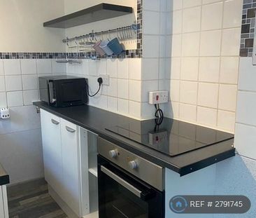1 bedroom flat to rent - Photo 2