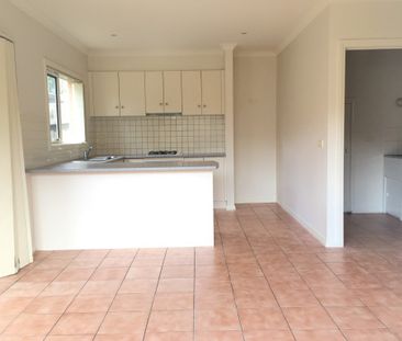 Charming Family Home in Pentridge Village - Photo 6