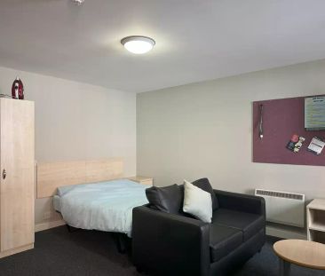 Gold En Suite - Photo 6