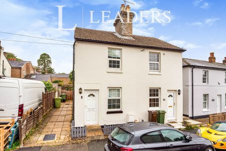2 bedroom semi-detached house to rent - Photo 3