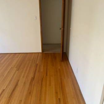 SPACIOUS 2 BDR APT NEAR TRANSIT & SHOPS - Photo 4