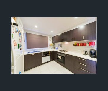 8 Braestar Street, Cranbourne, Vic 3977 - Photo 5