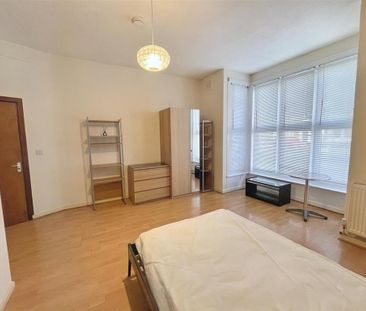 1 bedroom property to rent - Photo 2