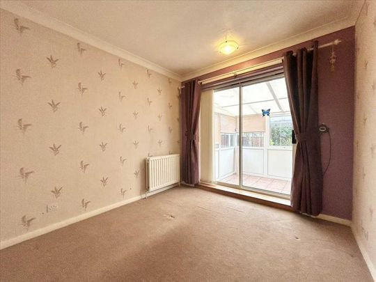 3 bedroom bungalow to rent - Photo 1