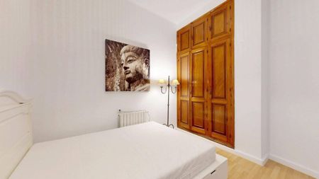 6 room luxury Flat for rent in Valencia, Spain - Photo 2