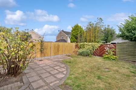 6 bedroom detached house to rent - Photo 3