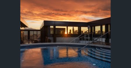 High-Floor 2 Bedroom with Spectacular City Views – $1105/week - Photo 4