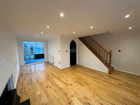 3 Bed Semi-Detached House, Dunsmore Road, LU1 - Photo 2