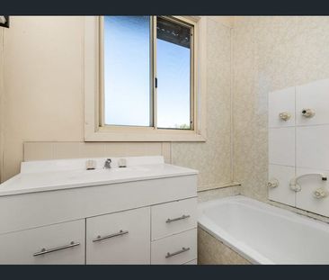 Convenient living in a prime Corio location. - Photo 4