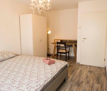 Bel appartement de 3,5 pièces entièrement meublé 8600 Dübendorf à l... - Foto 2