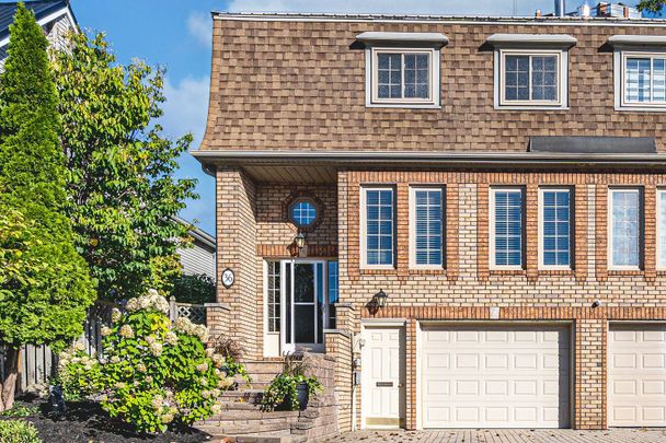 For Lease - 36 Kempenfelt Drive, Barrie, Ontario - Photo 1