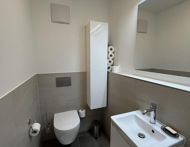 Moderne, helle 3-Zimmer-Wohnung mit Süd-West Balkon und EBK in München-Solln (frei ab 01.11.2025) - Foto 1
