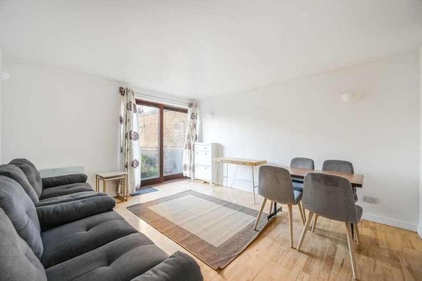 Gaselee Street, Canary Wharf, E14 - Photo 1