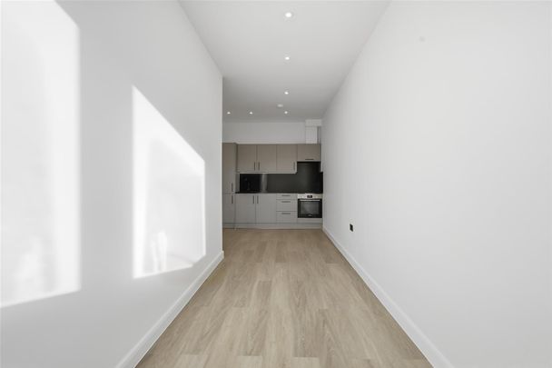 Headgate, Colchester - Photo 1