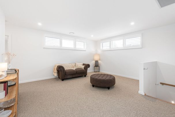 Luxury Townhouse in the Heart of Belmont - Photo 1