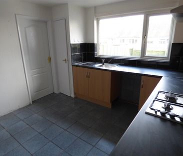 3 Beds - Terraced House - - Photo 3