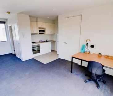 Large Studio - Photo 2