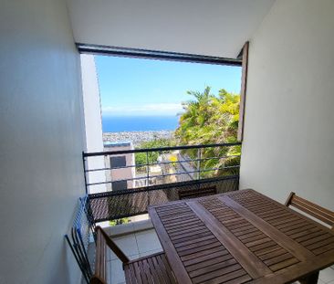 A LOUER - Saint-Denis - Bellepierre - Studio meublé de 37 m2 - Photo 2