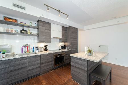 For Lease - 59 Annie Craig Drive Unit# 1604, Toronto, Ontario - Photo 5