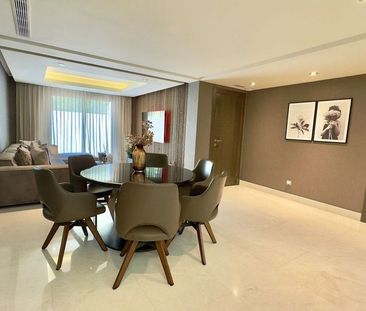 8 bedroom luxury Villa for rent in Marbella, Andalusia - Photo 2