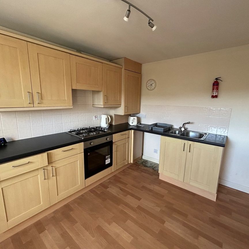 2 Bed Flat, Riverside Drive, AB11 - Photo 1