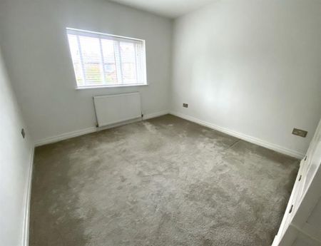 3 Bedroom Semi Detached To Let - Photo 4