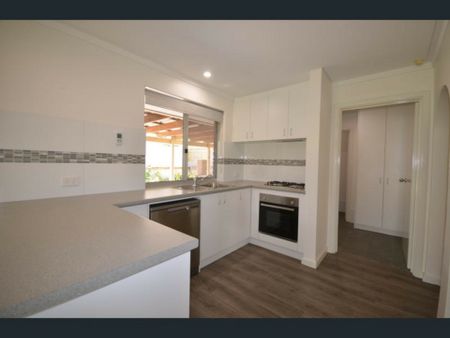 CHARMING HOME IN SILVER SANDS , WALK TO BEACH - Photo 3