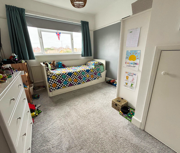 4 bedroom detached house to rent - Photo 4