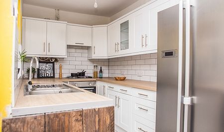 Excellent 5 bedroom student property - Photo 4