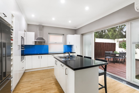 18 Vernon Avenue, Eastlakes NSW 2018 - House For Rent | Domain - Photo 2