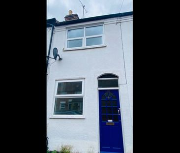 2 Bed Terraced House, Blenheim Gardens, RG1 - Photo 2