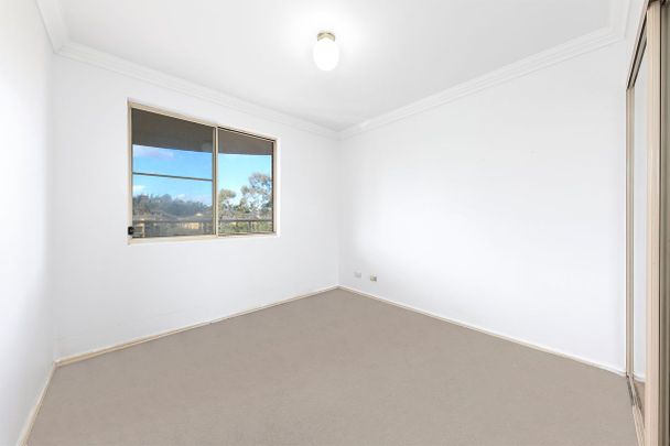 Fully Renovated Ultra Modern 3rd Floor Apartment Overlooking The Park - Photo 1