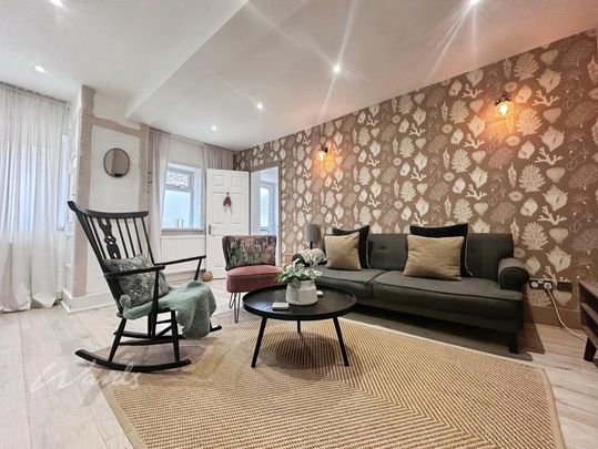 2 bedroom end of terrace house to rent - Photo 1