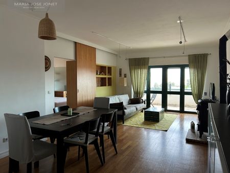 Excelente T1 mobilado e equipado com estacionamento e metro à porta - Laranjeiras - Photo 4