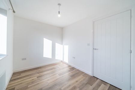 Rose Way, NG12 - Photo 5