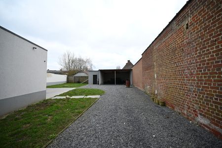 Halfopen bebouwing met carport voor 2 wagens! - Photo 5