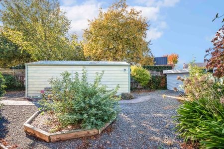 2 Gillies Street North, Lake Wendouree - Photo 5