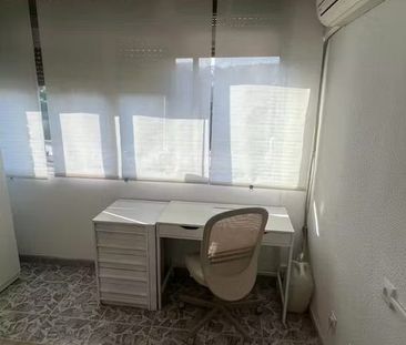 Calle Miraorquideas, Málaga, Andalusia 29011 - Photo 5